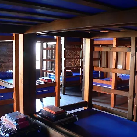 Hostel La Medina De *